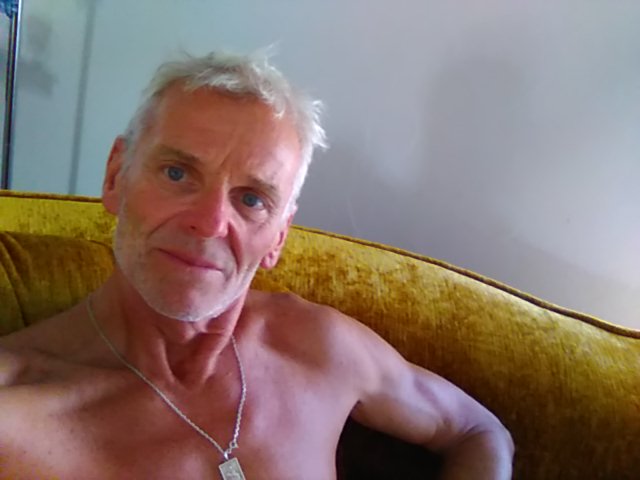 Profil de Thaddée, 52 ans, Plan Cul à Bechar Mediumwave Transmitter