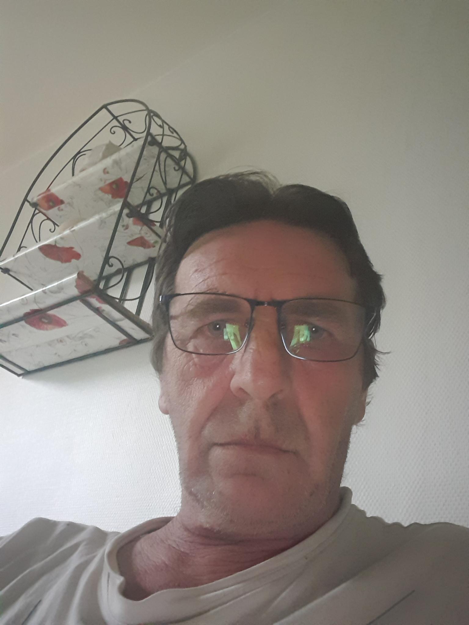 Profil de Guirec, 54 ans, Plan Cul à Bled Azem