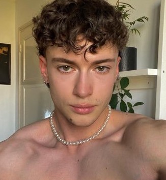 Profil de Iliam, 24 ans, Plan Cul à En Nemala