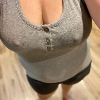 Profil de Essya, 40 ans, Plan Cul à Nâdôr
