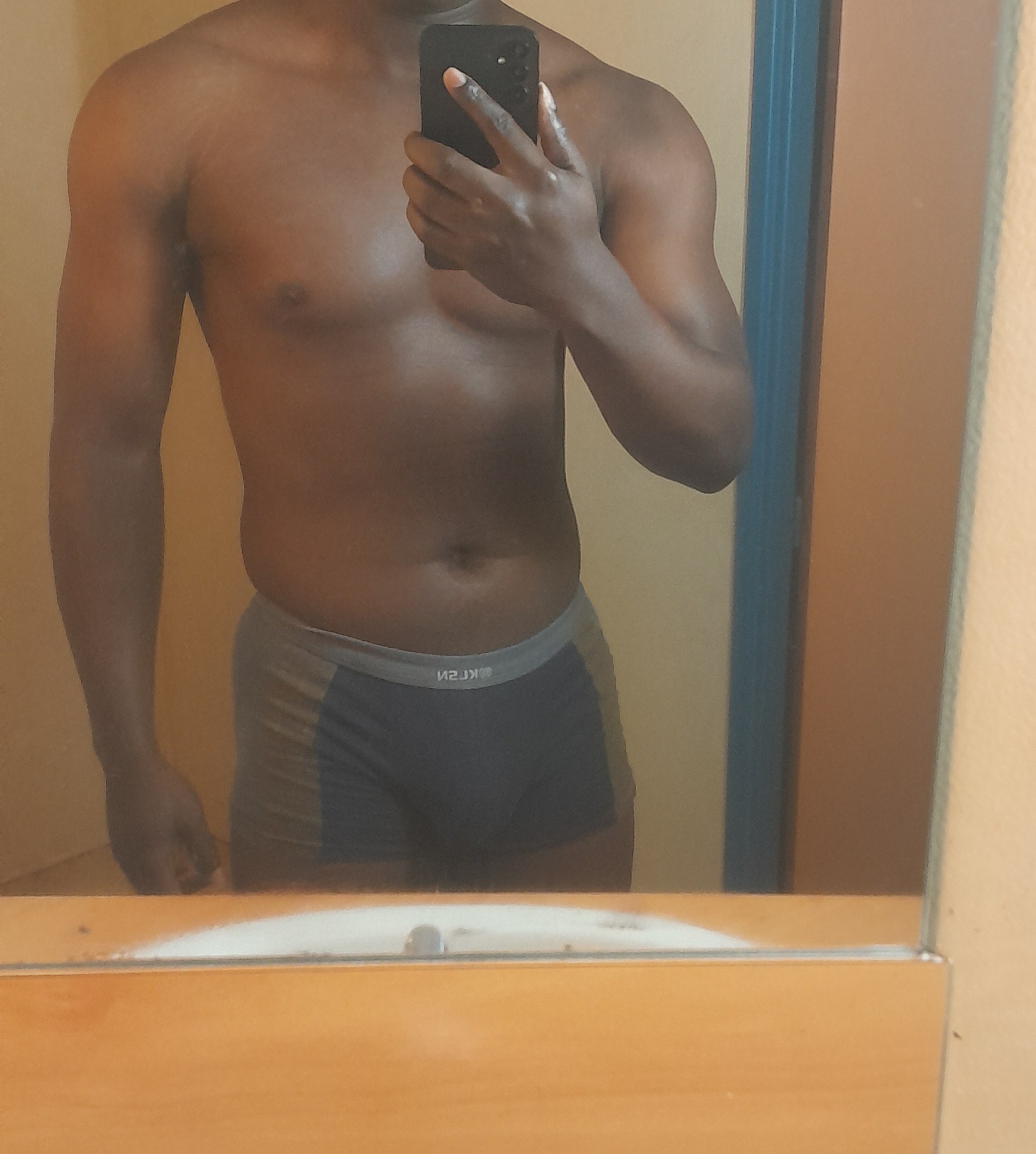 Profil de Romann, 23 ans, Plan Cul à Aïn Chara