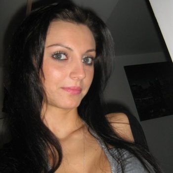 Profil de Halia, 32 ans, Plan Cul à Akourma