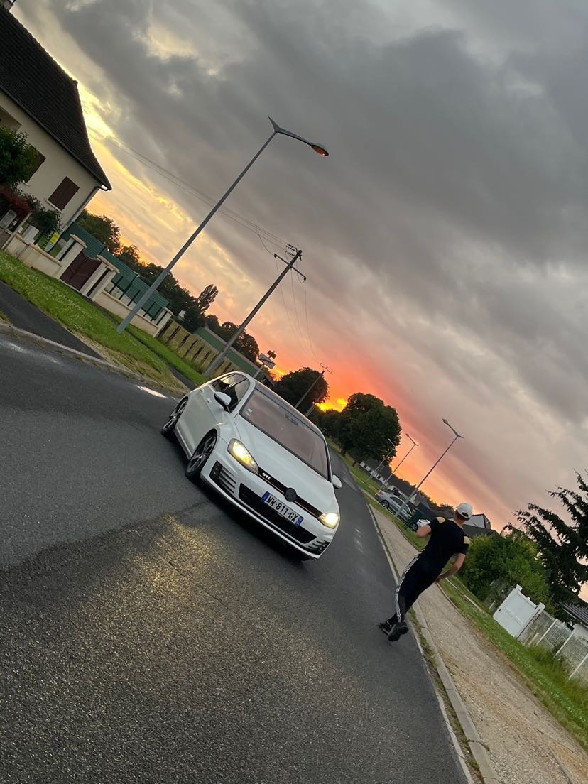 Profil de Charles-louis, 25 ans, Plan Cul à Ouled Meguen