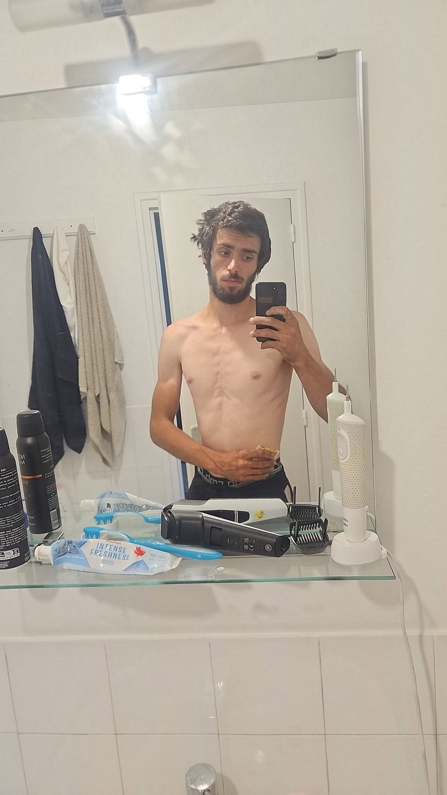 Profil de Joey, 18 ans, Plan Cul à Bou Tagga