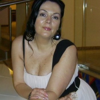 Profil de Safiyatou, 55 ans, Plan Cul à Tārayt